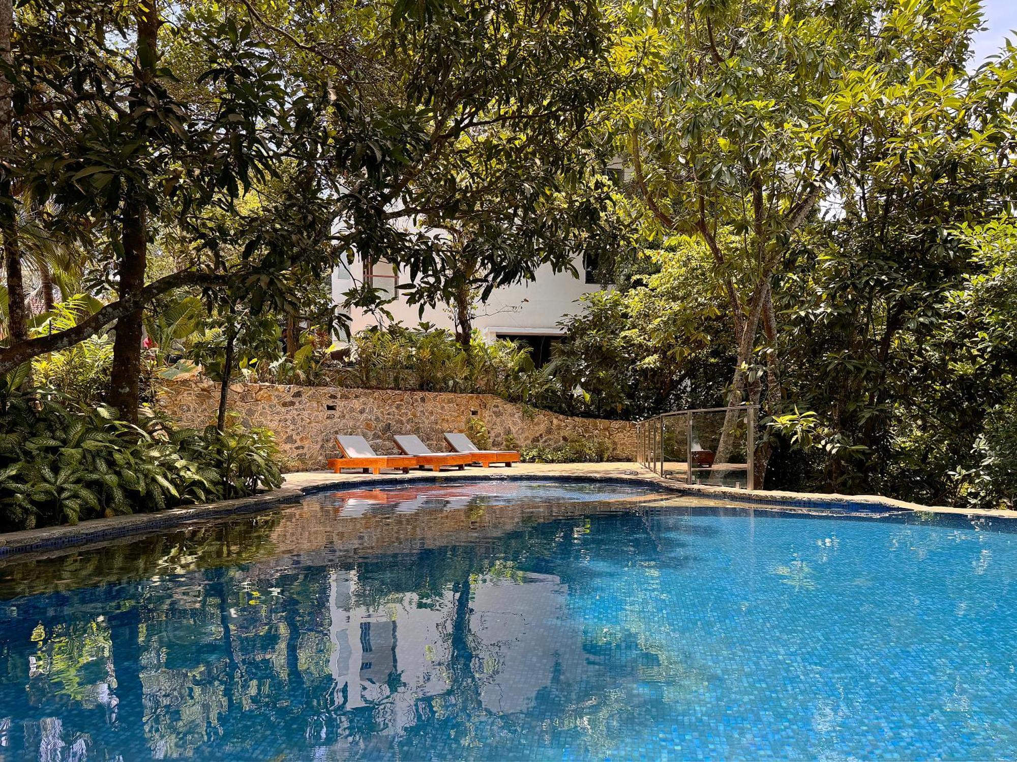 Hotel Coastline Boutique And 5*