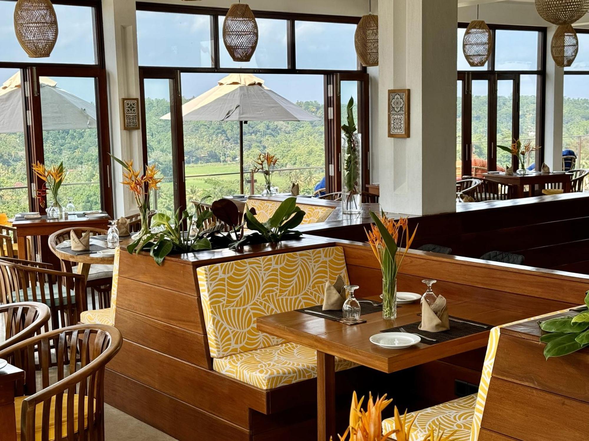 Coastline Boutique And 5* Mirissa